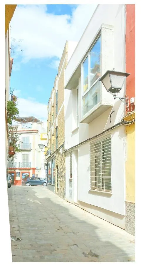 Casa Entera E Independiente Con Parking En Pleno Centro De Sevilla 0*, Seville Spain